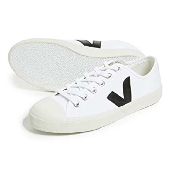 wata canvas white black